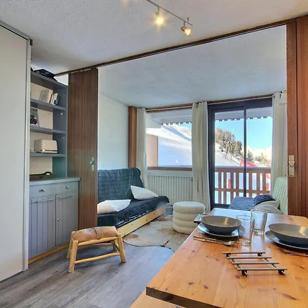 Apartment Avec Balcon Et Vue Mont-blanc, A 50m Des Pistes - Fr-1-455-131 *